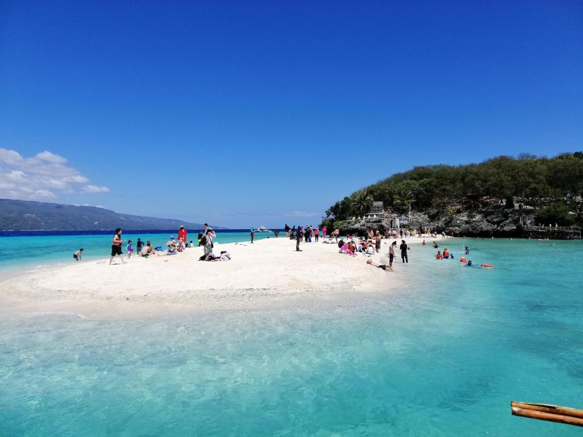 Southseas Beach Resort And Dive Center Santander Exteriör bild